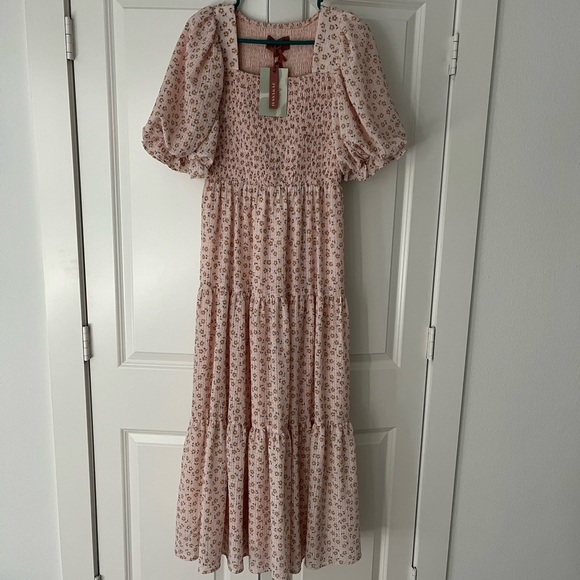 Pale pink maxi dress w/floral pattern. Has the cutest detailing and puff sleeves - Picture 1 of 5